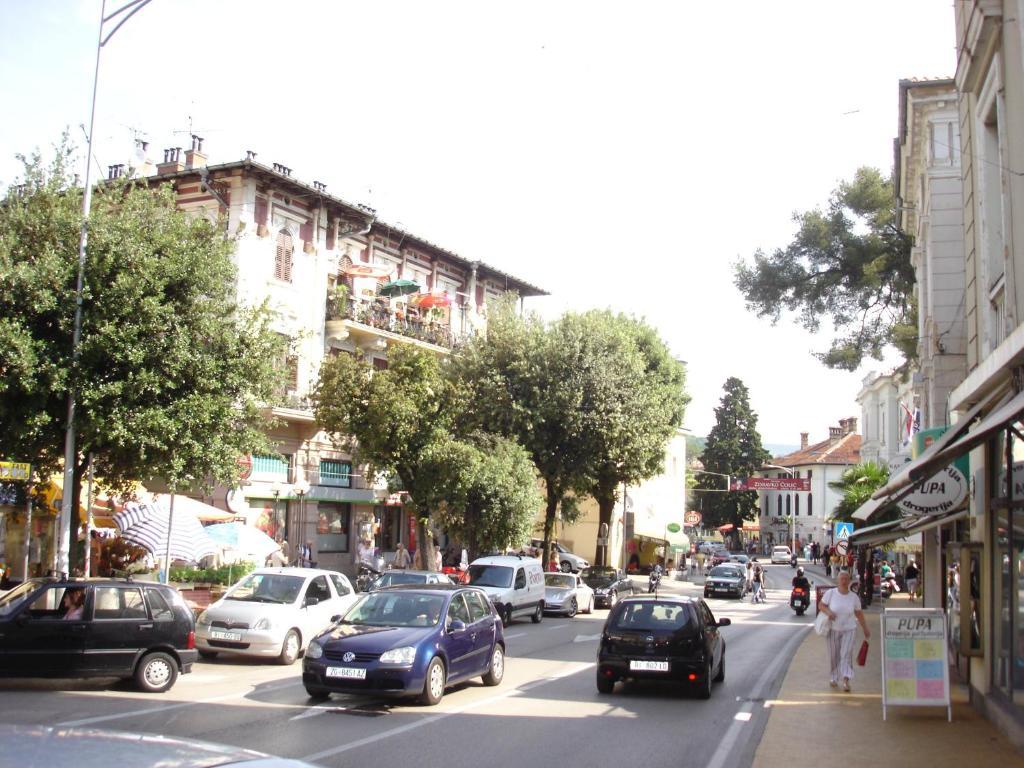 Green Market Apartment Opatija Zewnętrze zdjęcie